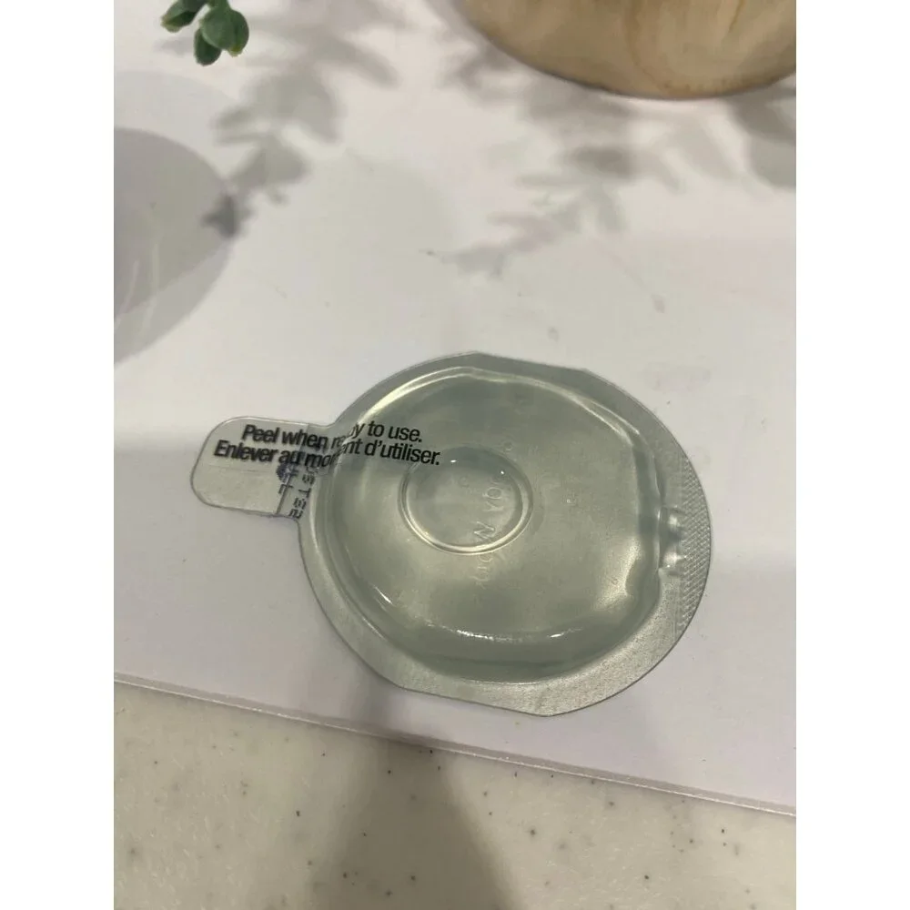 Bath & Body Works Christmas Holiday Car Vent Visor Clip with Refill